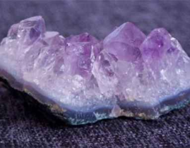 天然水晶的价格,品质与价值并重的瑰宝解析